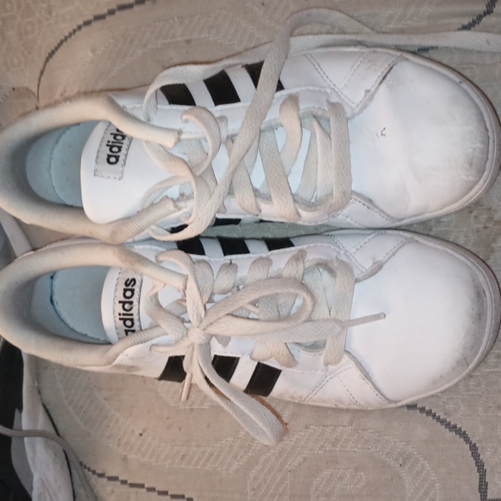 Kids shoes